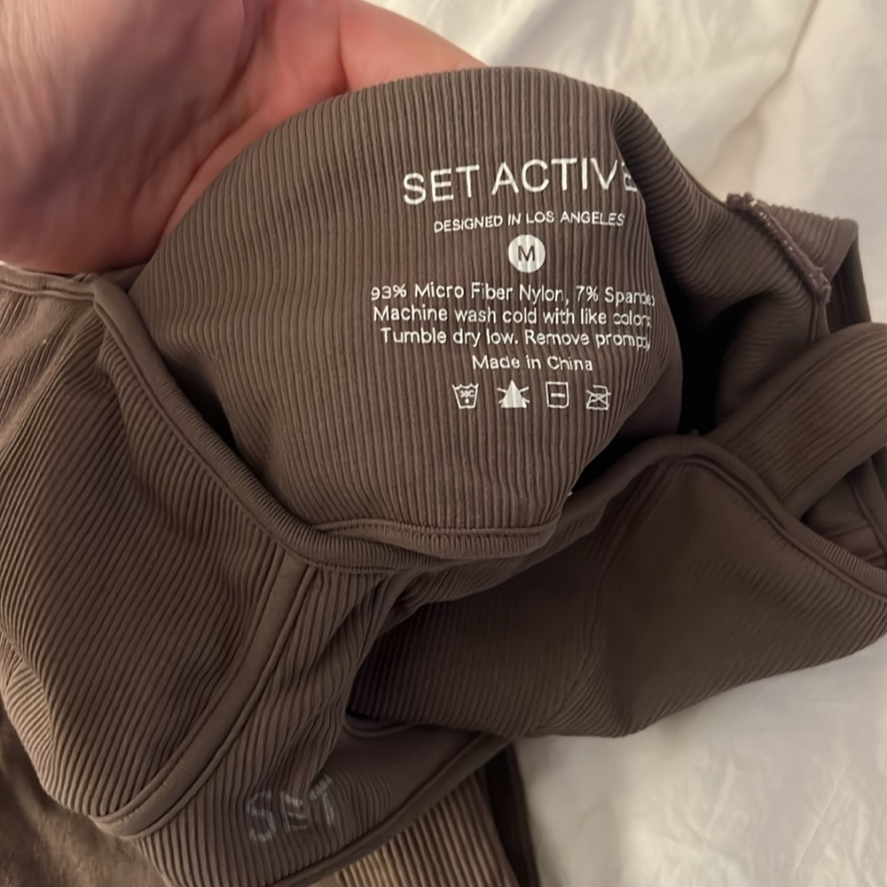 Set active workout set - Picture 2 of 4
